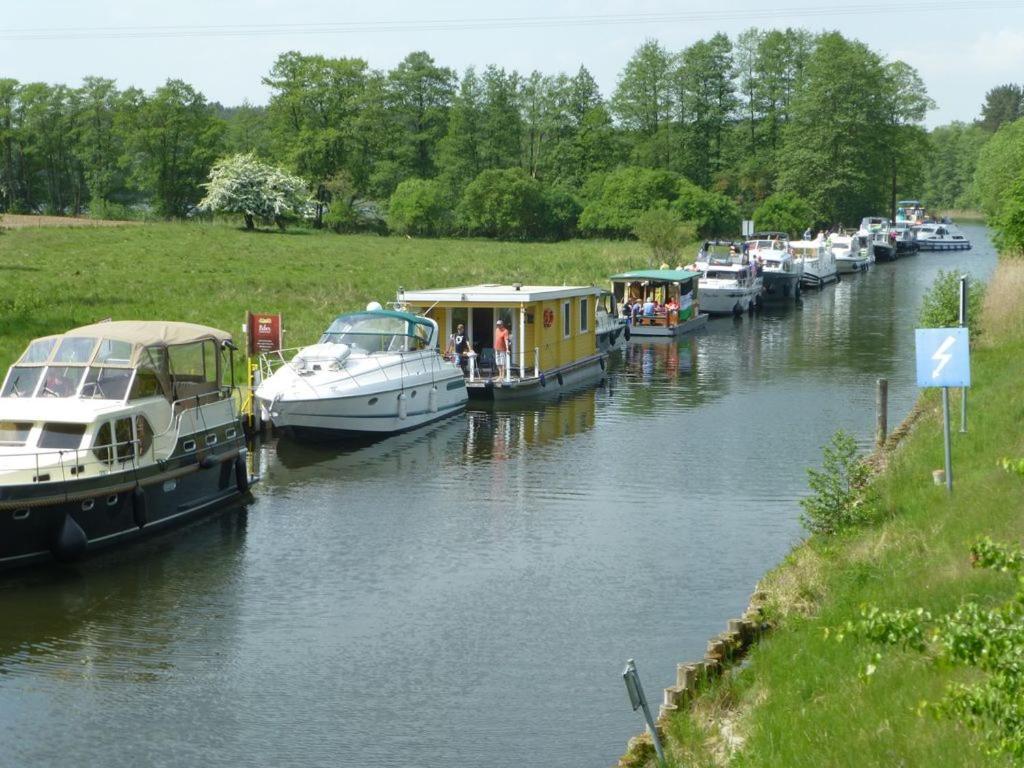 Zwei Seen Ferienhaus Canow Exteriör bild